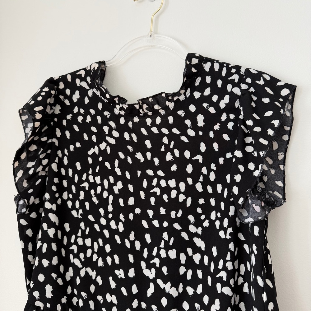 Black + White Printed Flutter Sleeve Women's Top Sz L - Picture 4 of 8